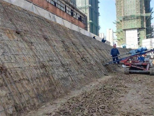 望花建筑边坡支护